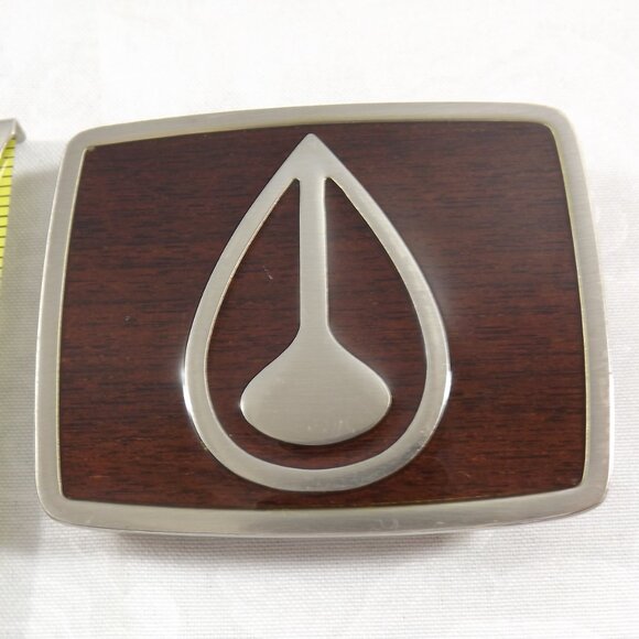 Distressed Nixon Belt Buckle, Brown Faux Wood Grain with Silver Tone Trim - Picture 4 of 7